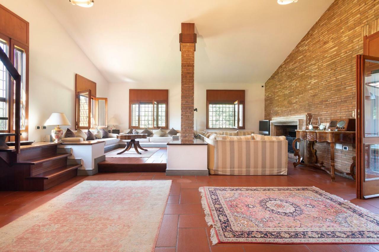 Villa In Via Della Marcigliana Casale Torre San Giovanni Екстер'єр фото