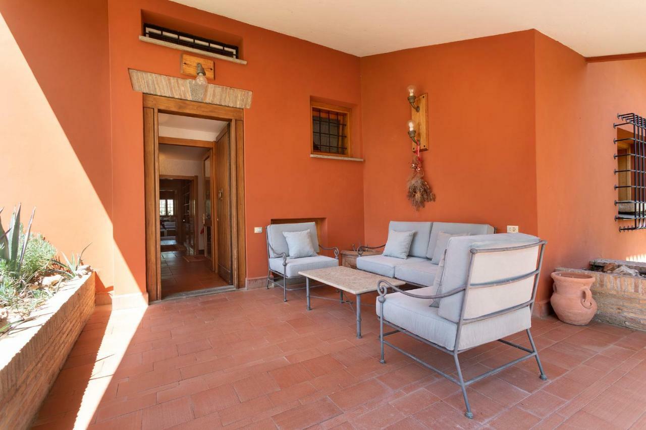 Villa In Via Della Marcigliana Casale Torre San Giovanni Екстер'єр фото