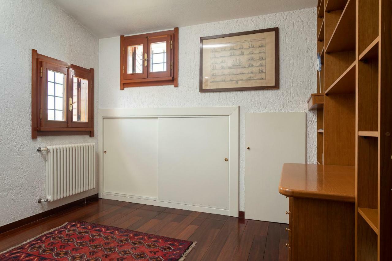 Villa In Via Della Marcigliana Casale Torre San Giovanni Екстер'єр фото